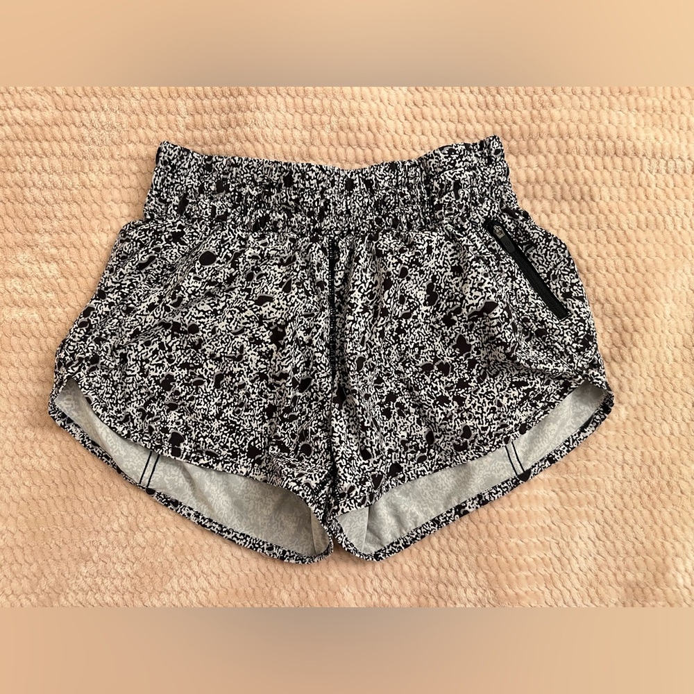 Lululemon Tracker Short 4"